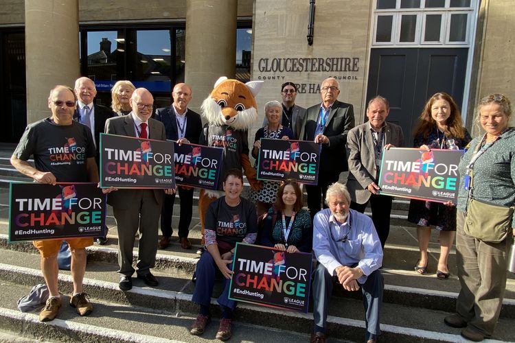 Gloucestershire councillors “alarmed” over illegal hunting